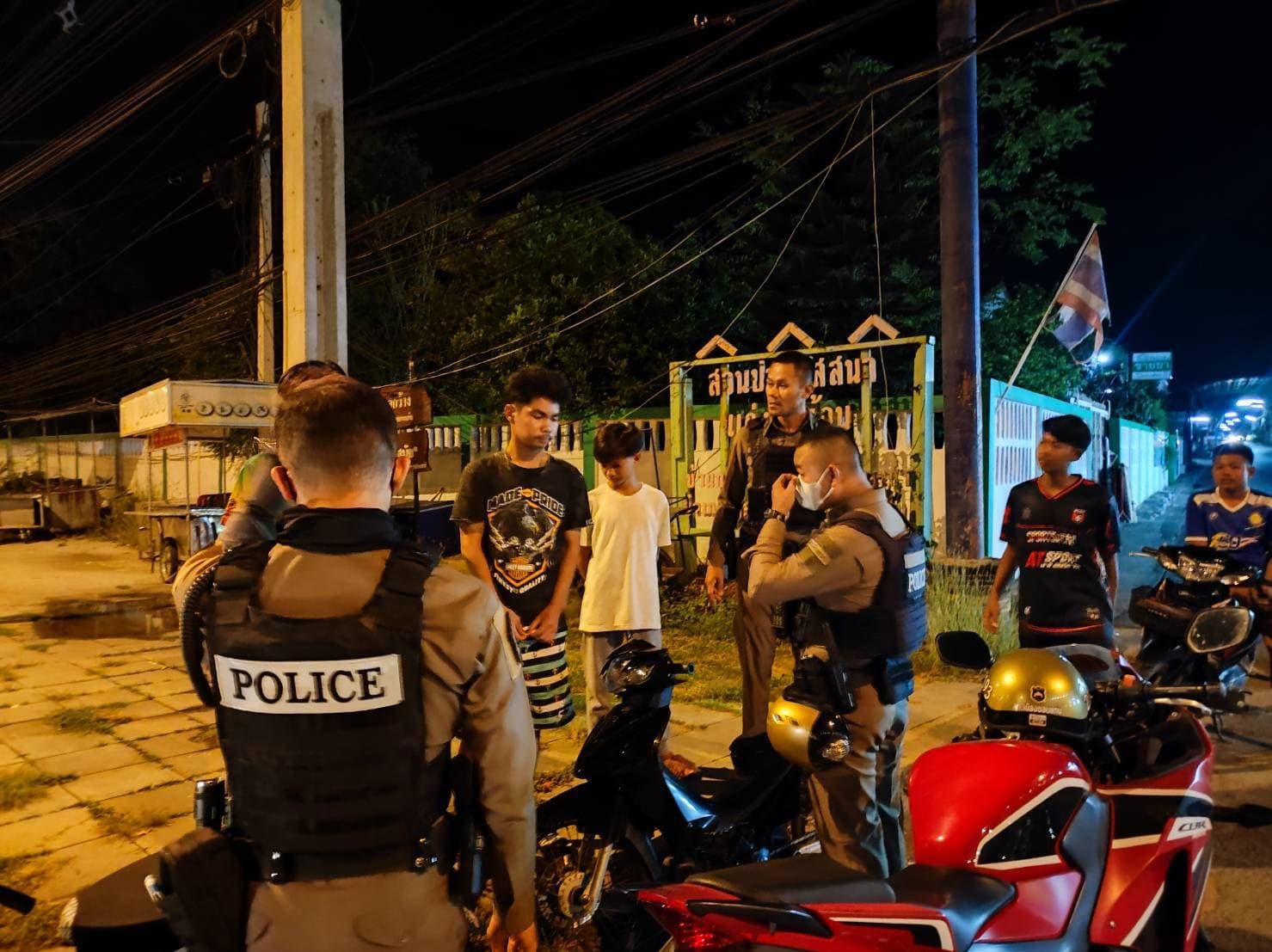 # ยุทธการพิทักษ์ขอนแก่น ปราบปรามผู้กระทำผิดกฎหมาย ยาเสพติด และกลุ่มเด็กแวนซ์ รถซิ่ง/รถแต่งนำมาใช้แข่งรถในทาง #